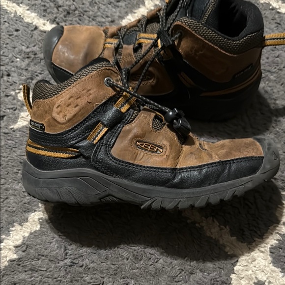 Keen Kids' Brown and Black Boots - Picture 3 of 3